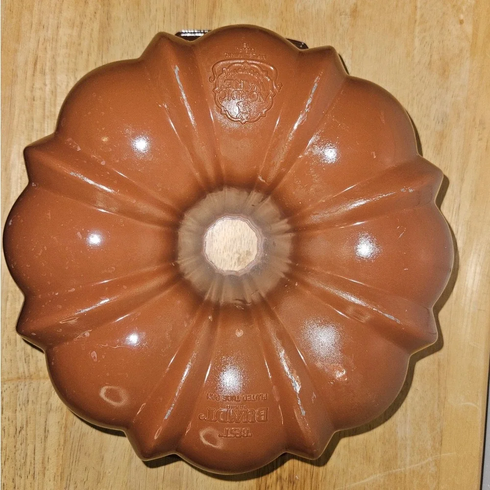 Nordic Ware Best Bundt Fluted Tube Pan Brown Copper Floral Vintage Made in USA
